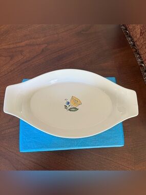 Vtg. Asta Au Gratin Casserole 1982 Japan 12.5" Porcelain Cream on Dutch Floral